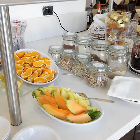 Holiday Inn Turin Corso Francia By Ihg-3